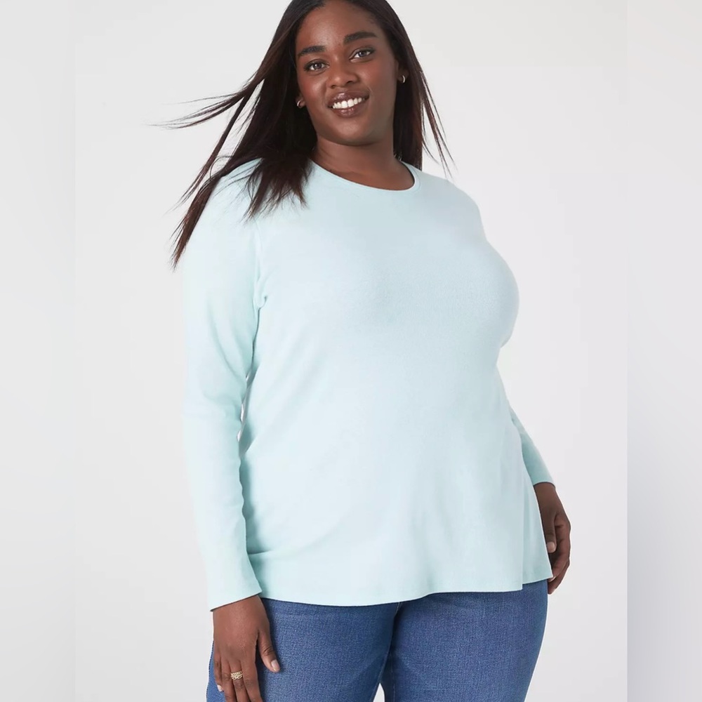 Lane Bryant Classic Long Sleeve Crewneck in Eggshell Blue NWT Size 18/20 2X